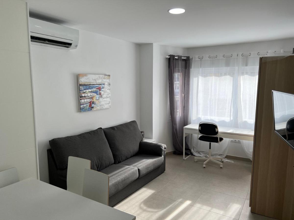 Alicante Residenca Plus Ultra Esterno foto